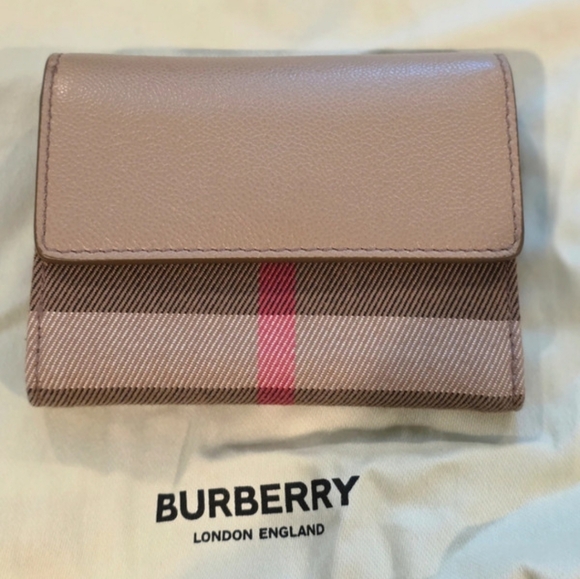 Burberry Handbags - Burberry Trifold Wallet
